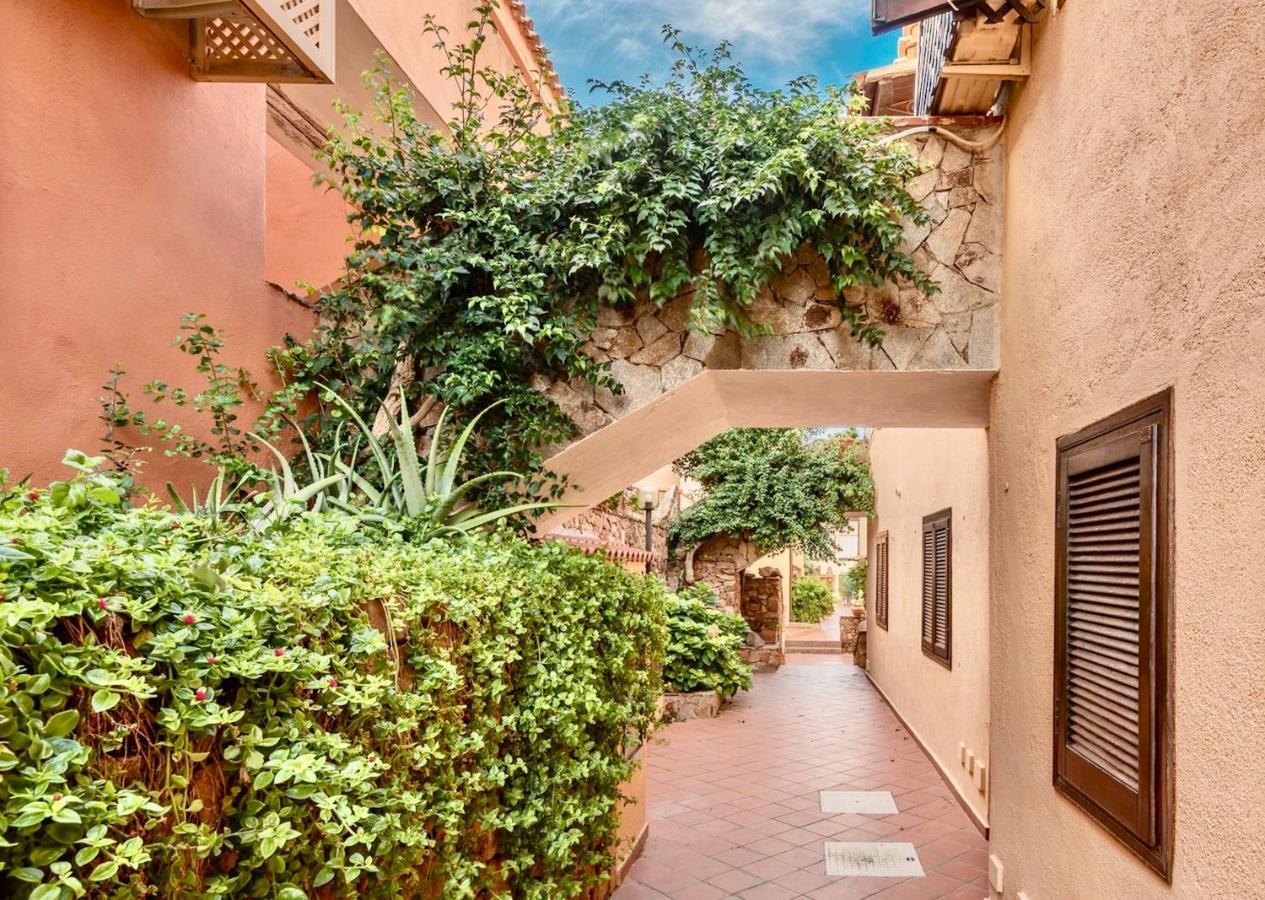 Residence A Golfo Di Marinella A 450 Mt Dal Mare Exterior foto